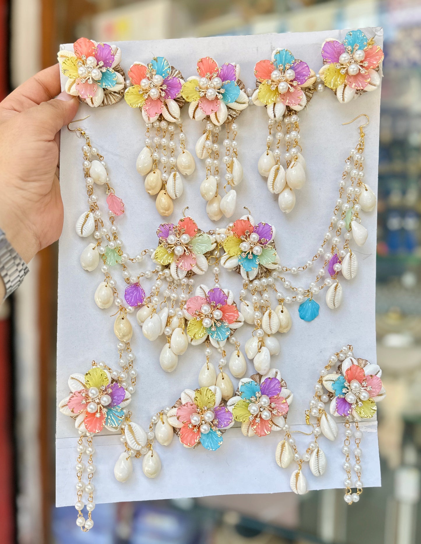 Multi Glassy Shimmery Shells Jewellery.