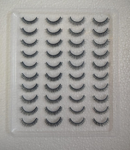 Lashup Luxury 20 Pair Lashes.