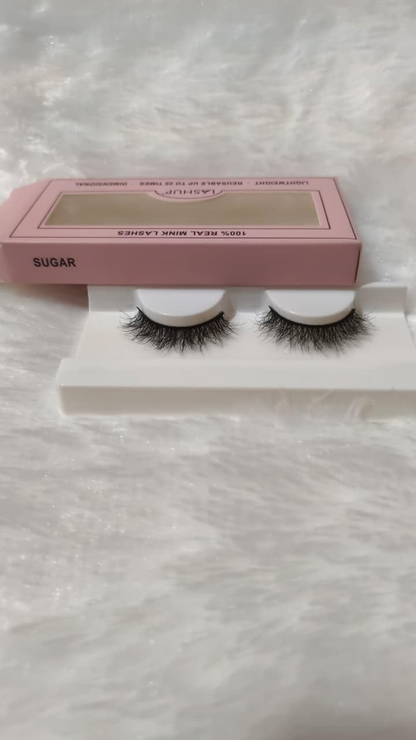 LashUp Reusable Up To 25 Times Eye Lashes.