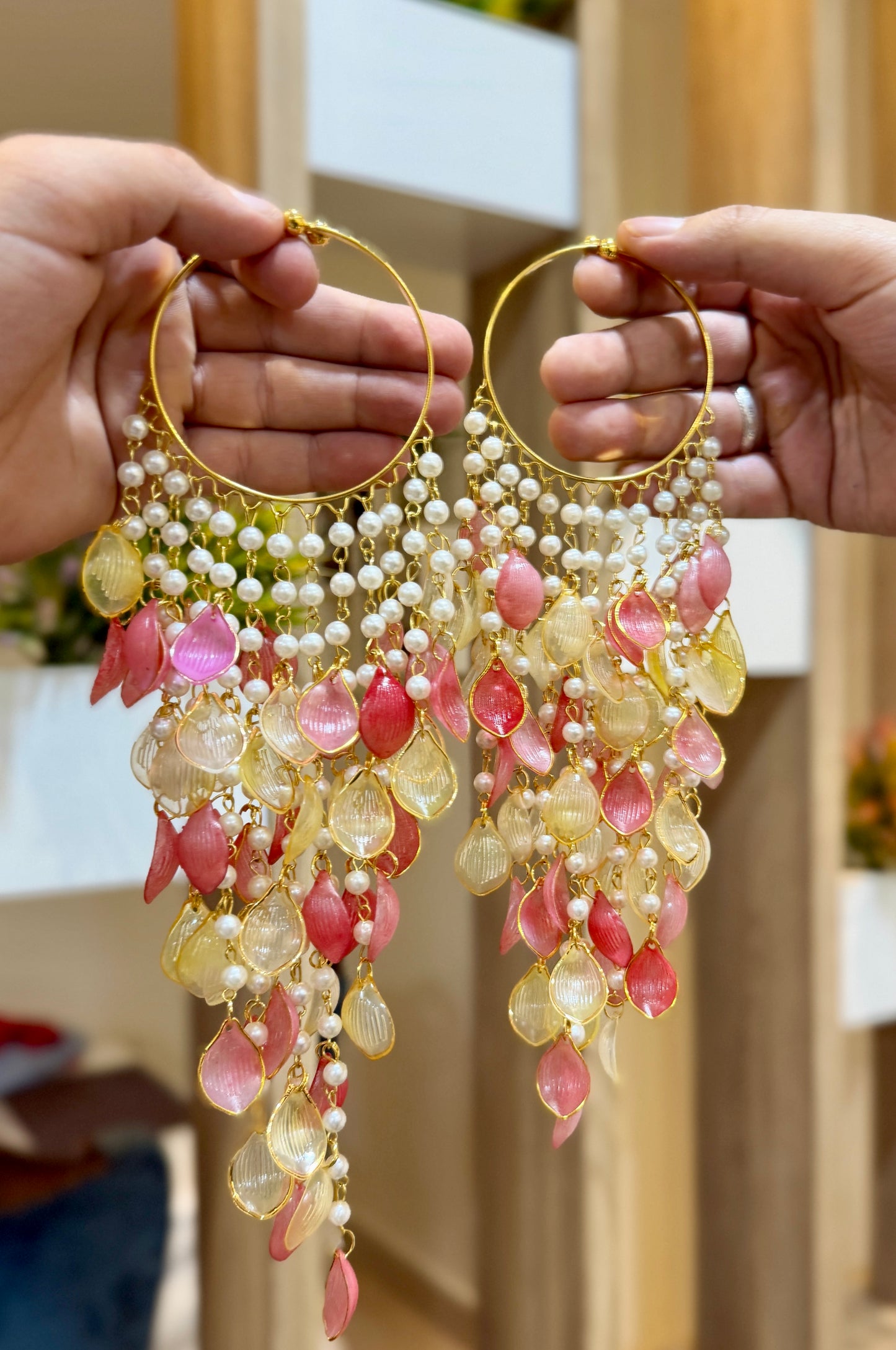 Petal Flower Bracelets Kalira Lemon Peach Oval Regular 06