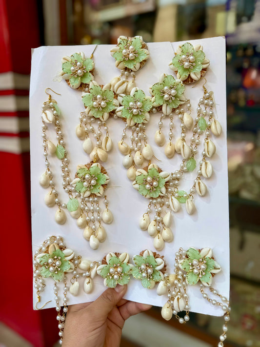 GREEN HANDMADE JEWELLERY